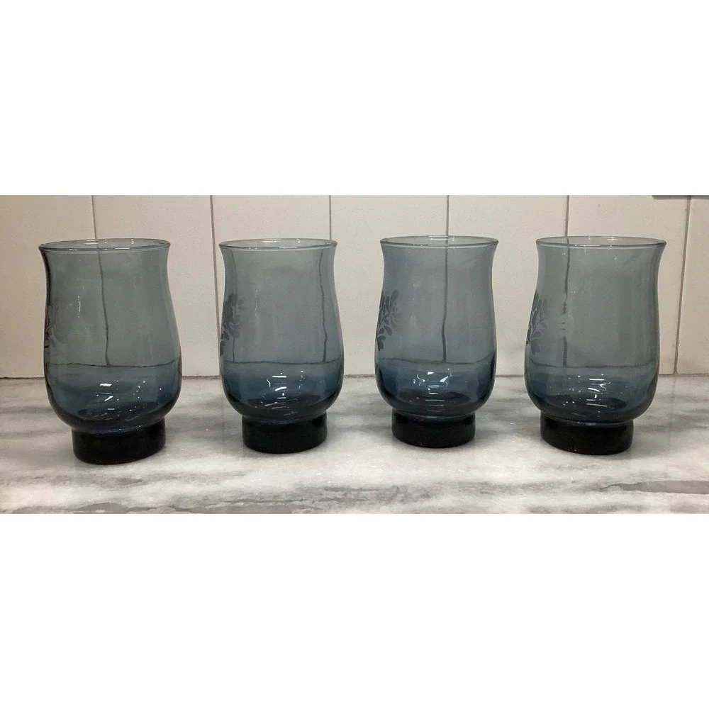Pfaltzgraff Yorktowne Blue Tumblers, Set of 4, Vintage Etched Floral Design‎